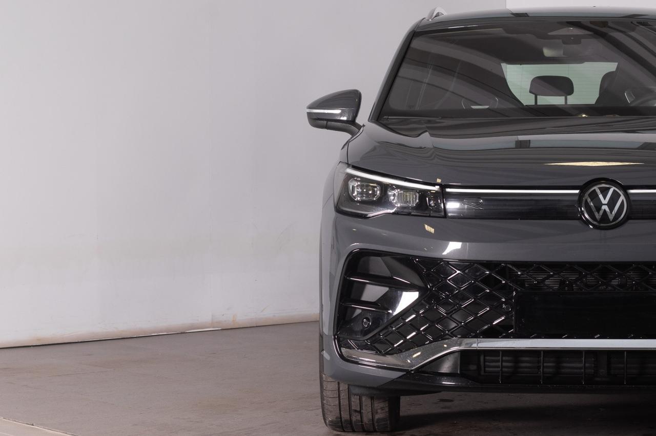 Volkswagen Tiguan 2.0 Tdi Dsg 4motion R-line 193 Cv Gancio Traino