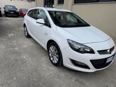 Opel Astra 1.4 Turbo 140CV Sports Tourer GPL Tech Cosmo