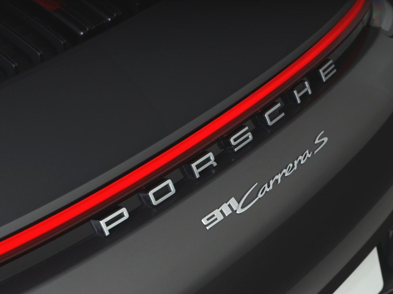 Porsche 911 coupe 3.0 carrera s auto