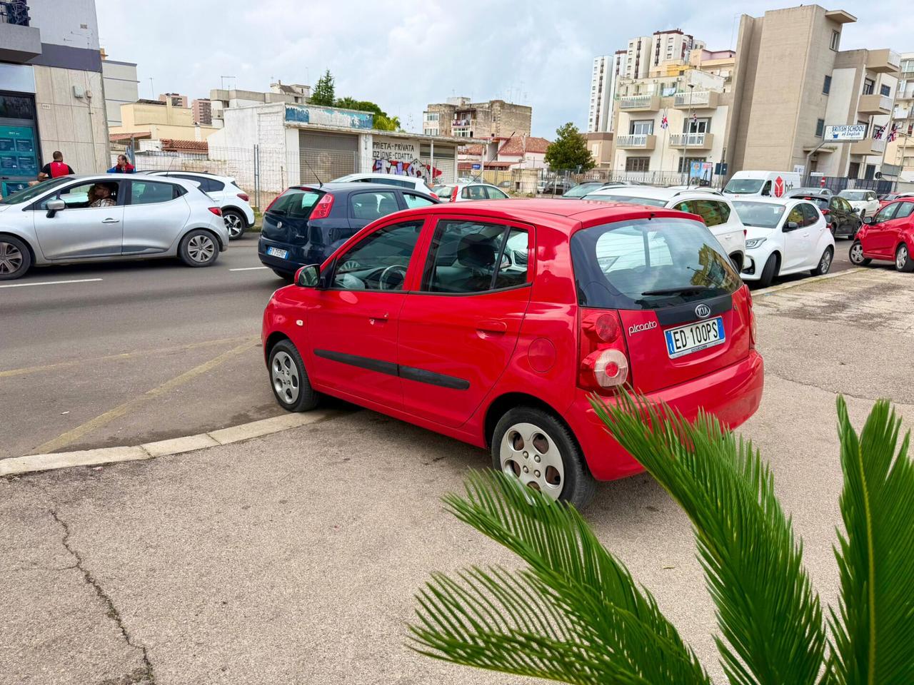 Kia Picanto 1.0 BENZINA
