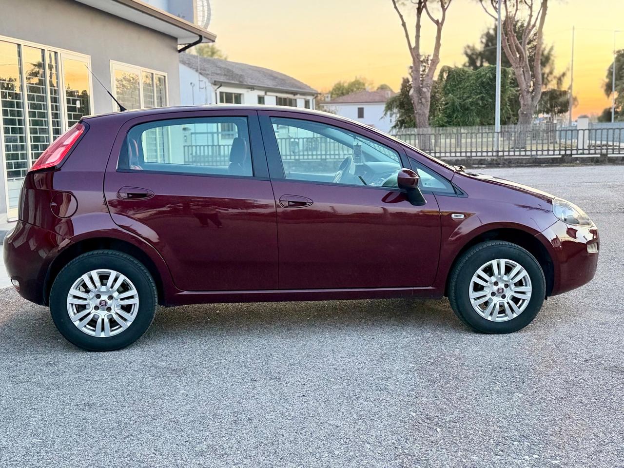 Fiat Punto Evo 1.4Metano/Benzina Neopatentati Garanzia 12 Mesi