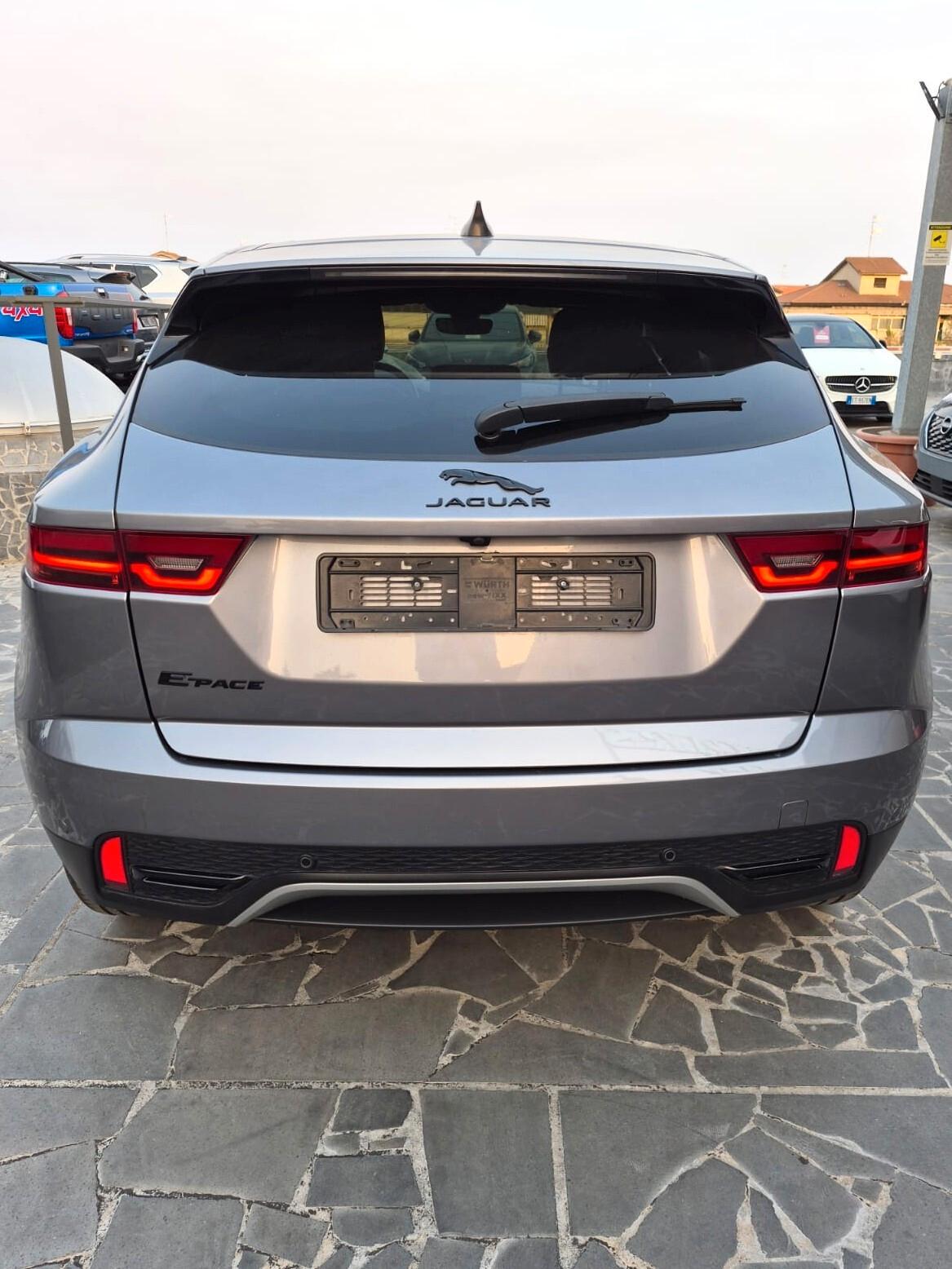 Jaguar E-Pace 2.0D I4 163 CV R-Dynamic S