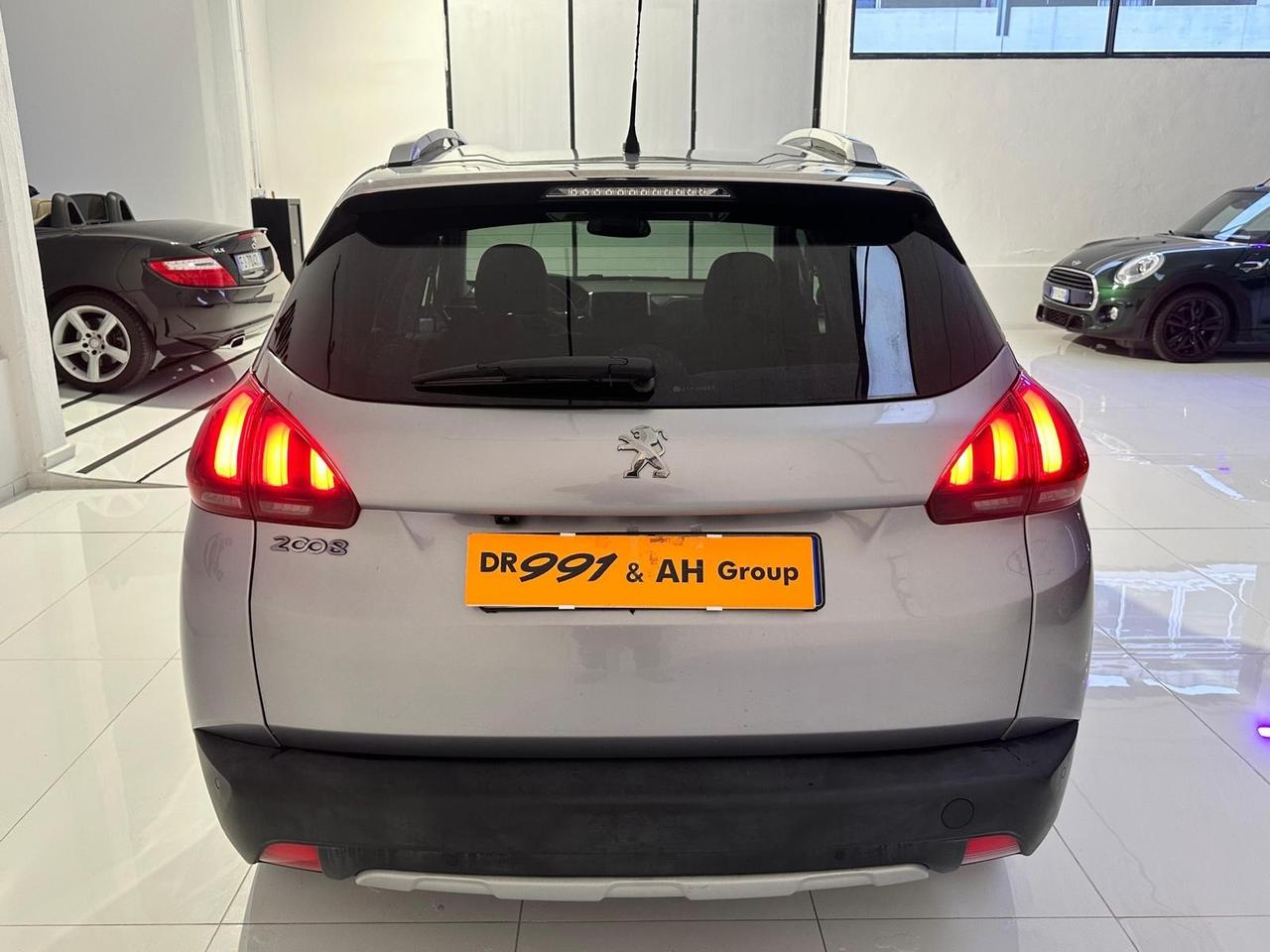 Peugeot 2008 BlueHDi 100 Allure