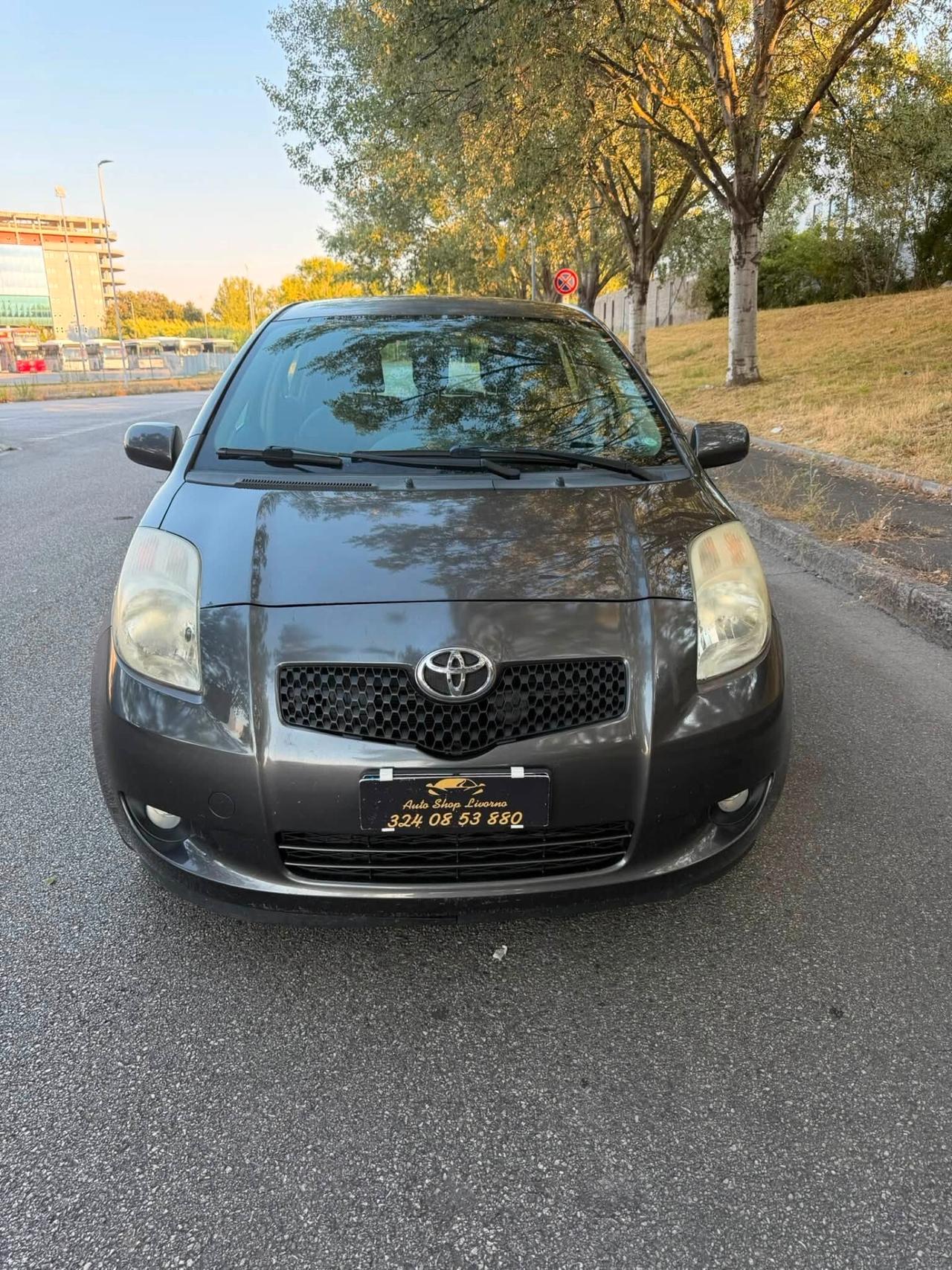 Toyota Yaris 1.3 5 porte Navi