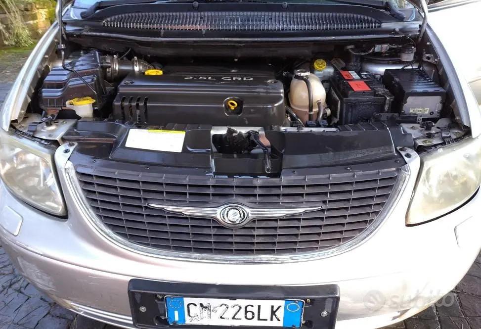 CHRYSLER VOYAGER 2.5 TDI VM 7 POSTI MANUALE 2004