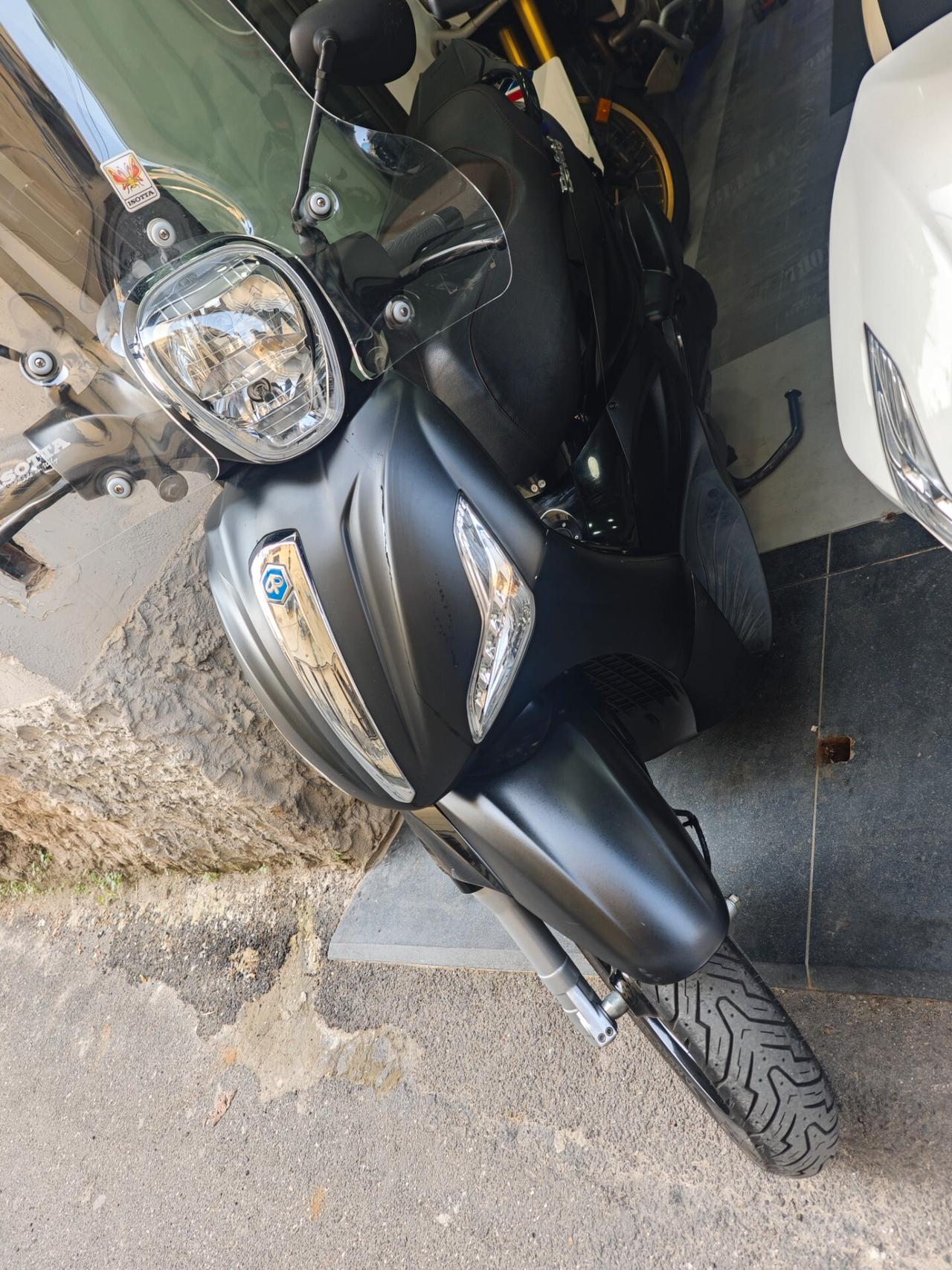 Piaggio Beverly 300 i.e. led 2021