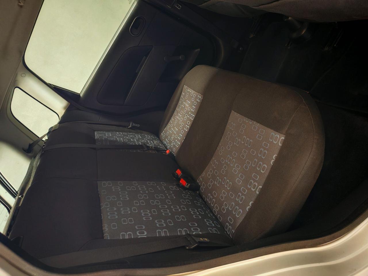 Ford Fiesta 1.2 16V 5p. Ghia