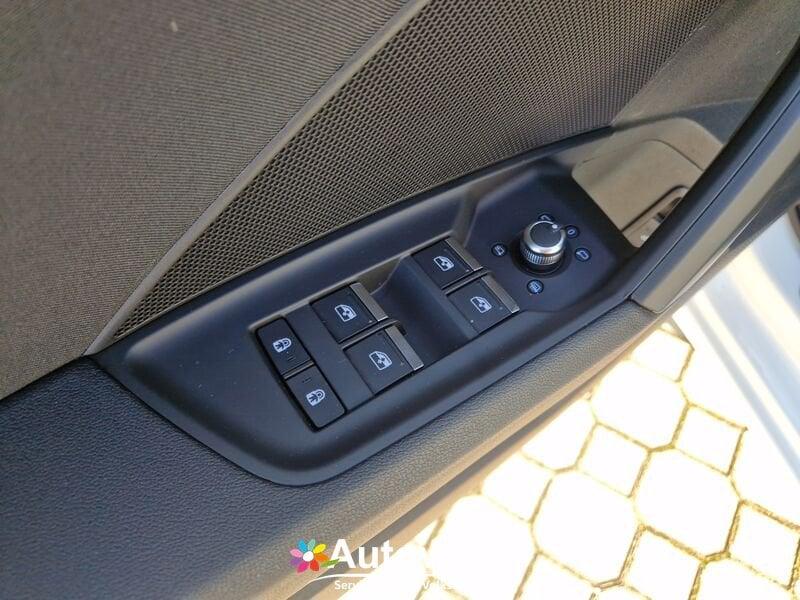 Audi A3 A3 SPB 40 TFSI e S tronic Business Advanced