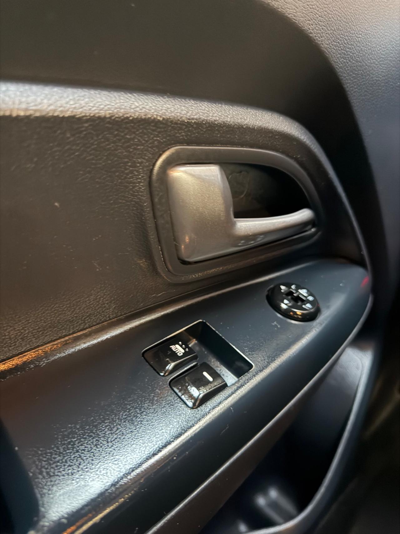 Kia Rio 1.2 Neopatentati Euro 6