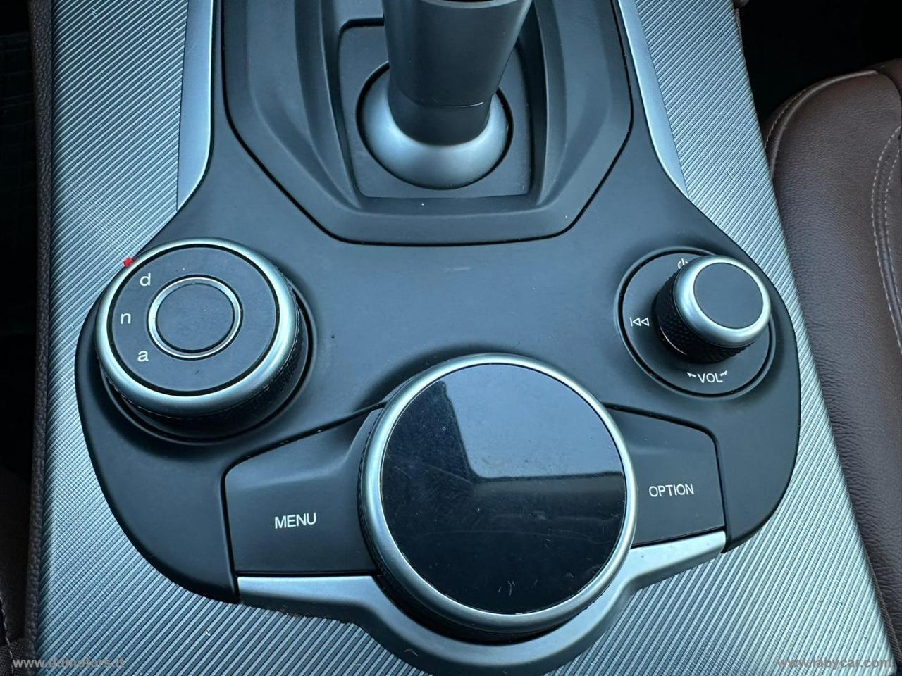 ALFA ROMEO Stelvio 2.2 T.diesel 210 CV AT8 Q4 Exec. CAMBIO AUTOMATICO/GANCIO TRAINO