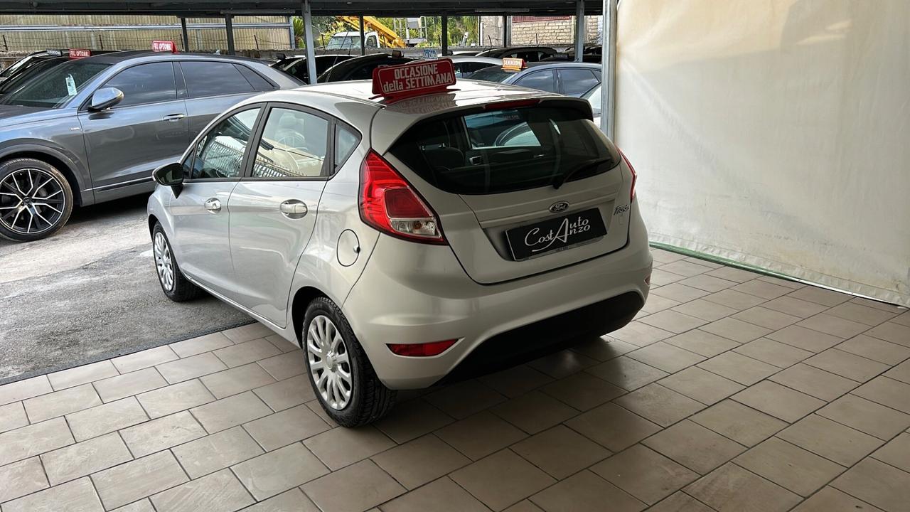 Ford Fiesta 1.5 TDCi 75 cv 2015 Neopatentati