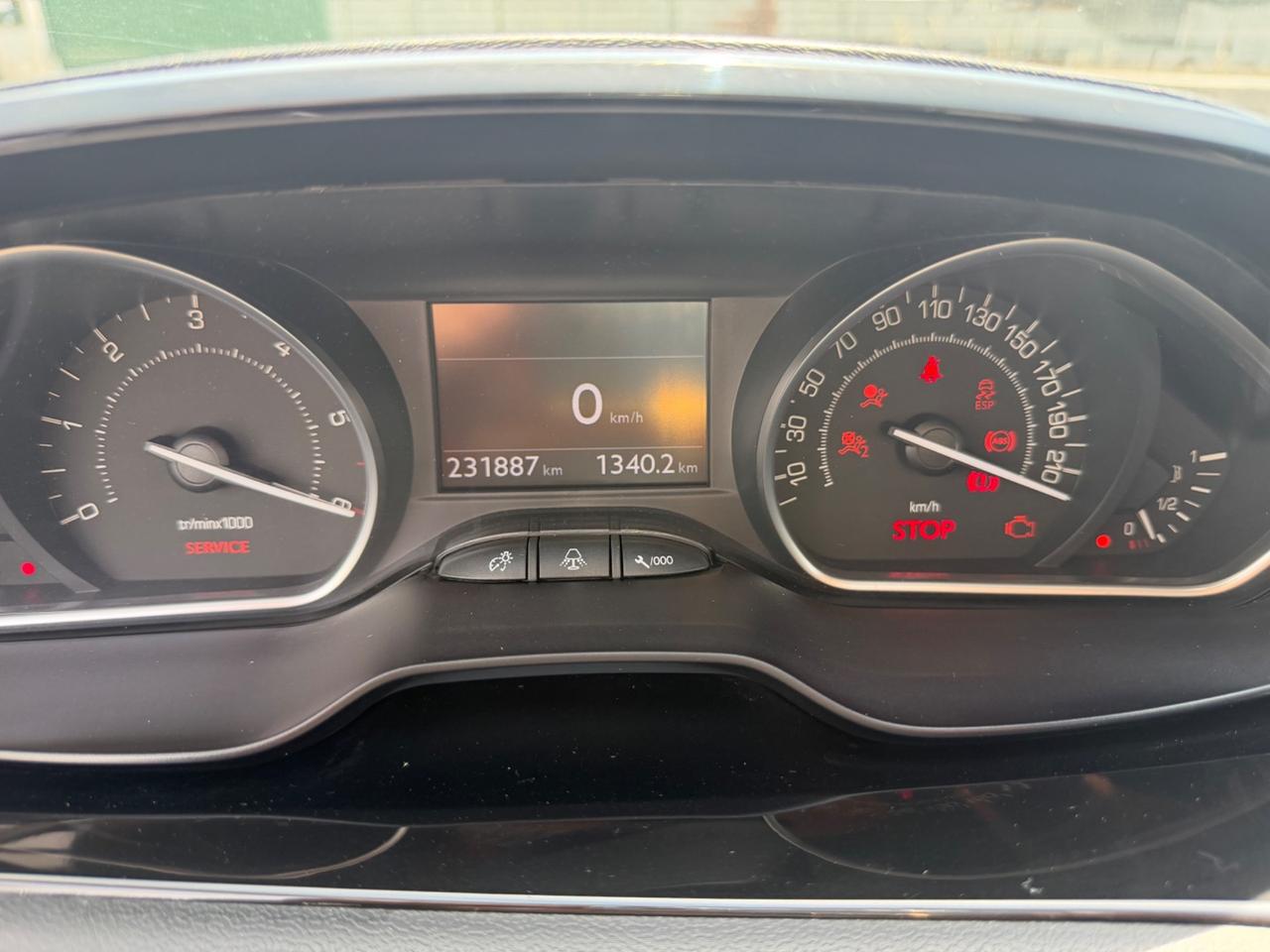 Peugeot 208 1.4 HDi 68 CV 3 porte Access