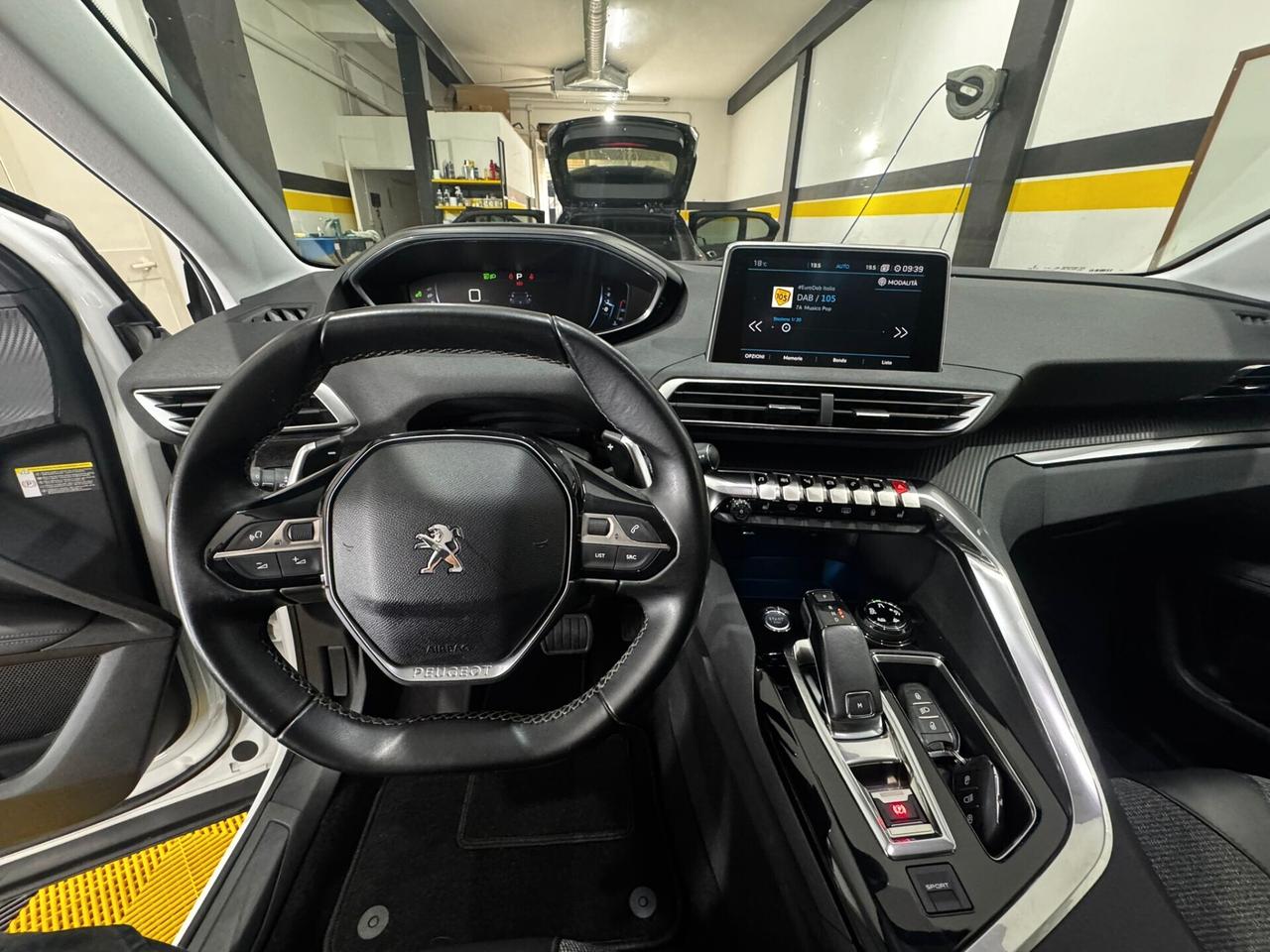 Peugeot 3008 BlueHDi 120 S&S Allure