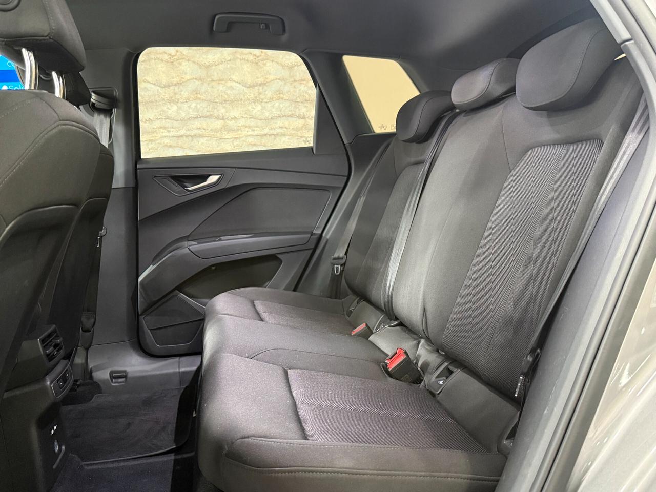 Audi Q4 35 e-tron Business Advanced