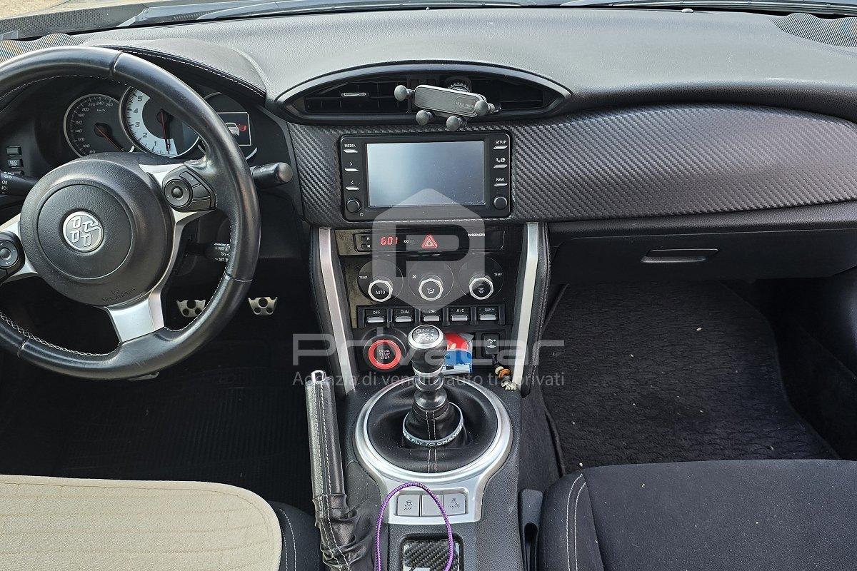 TOYOTA GT86 2.0 Rock&Road