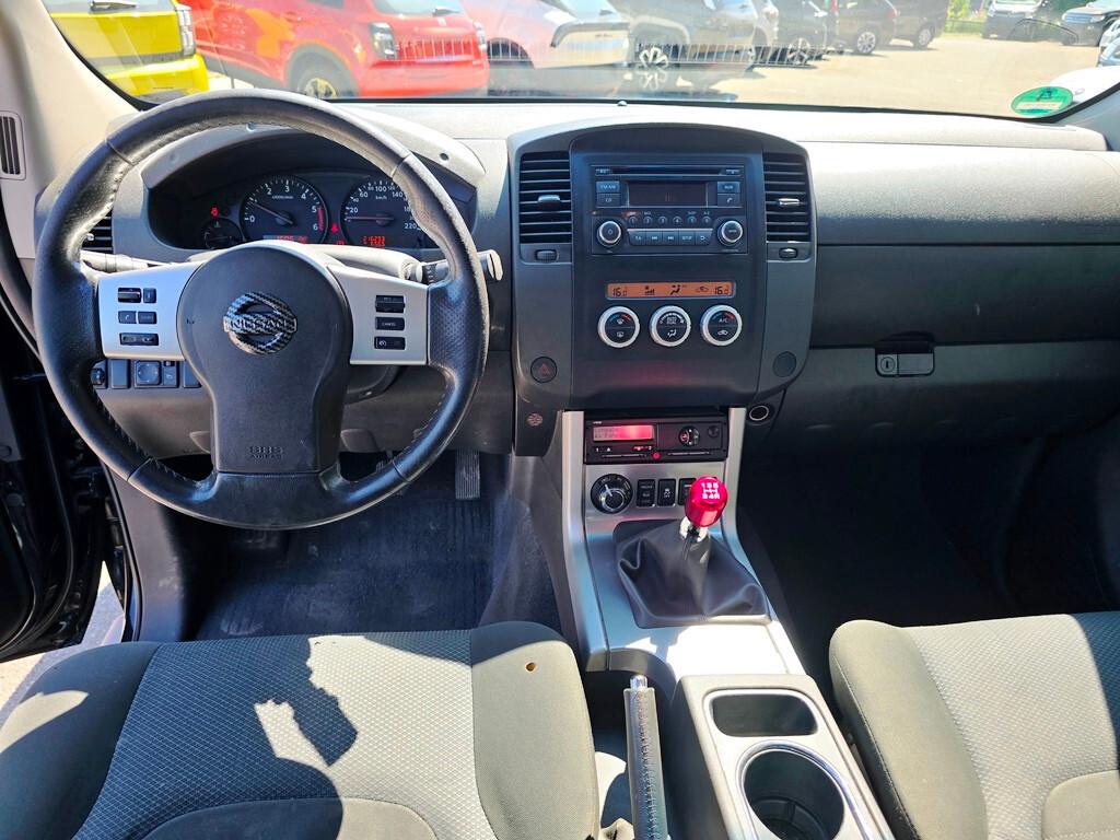 Nissan Navara 2.5 dCi 190CV "LE"