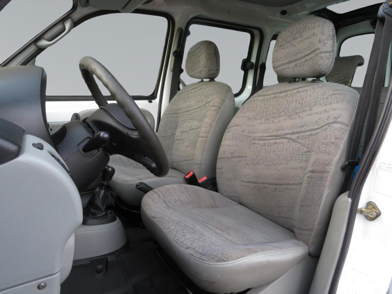 Renault Kangoo 1.2 16v Ice. gancio traino/voletto apribile.
