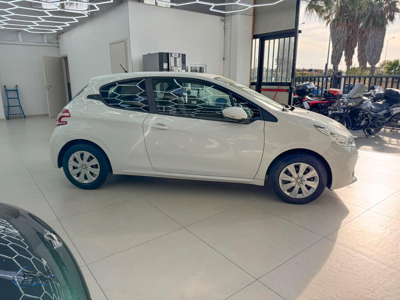 Peugeot 208 1.0 VTi 68 CV 3 porte Access 2013