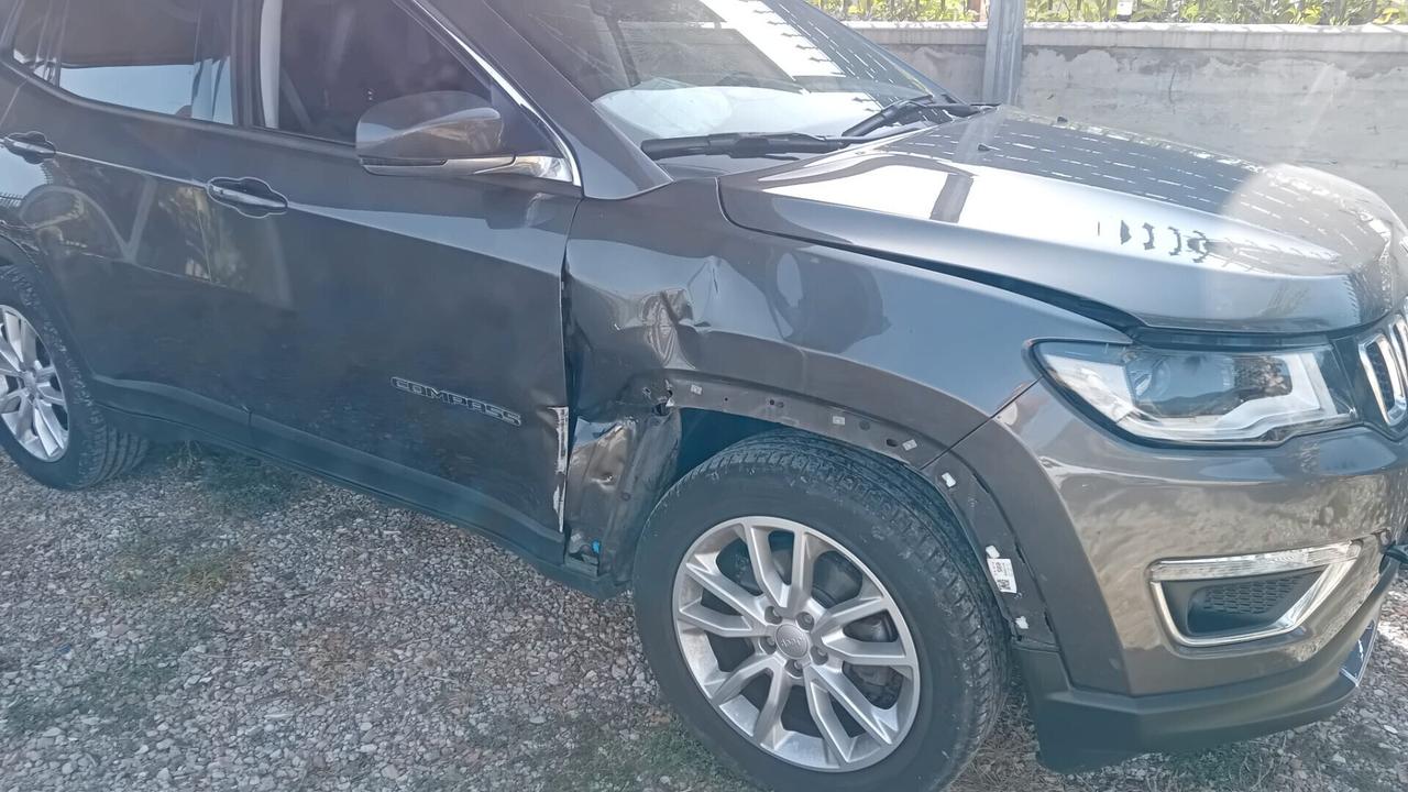 Jeep Compass 1.3 Turbo T4 2WD Limited POCO SINISTRATO