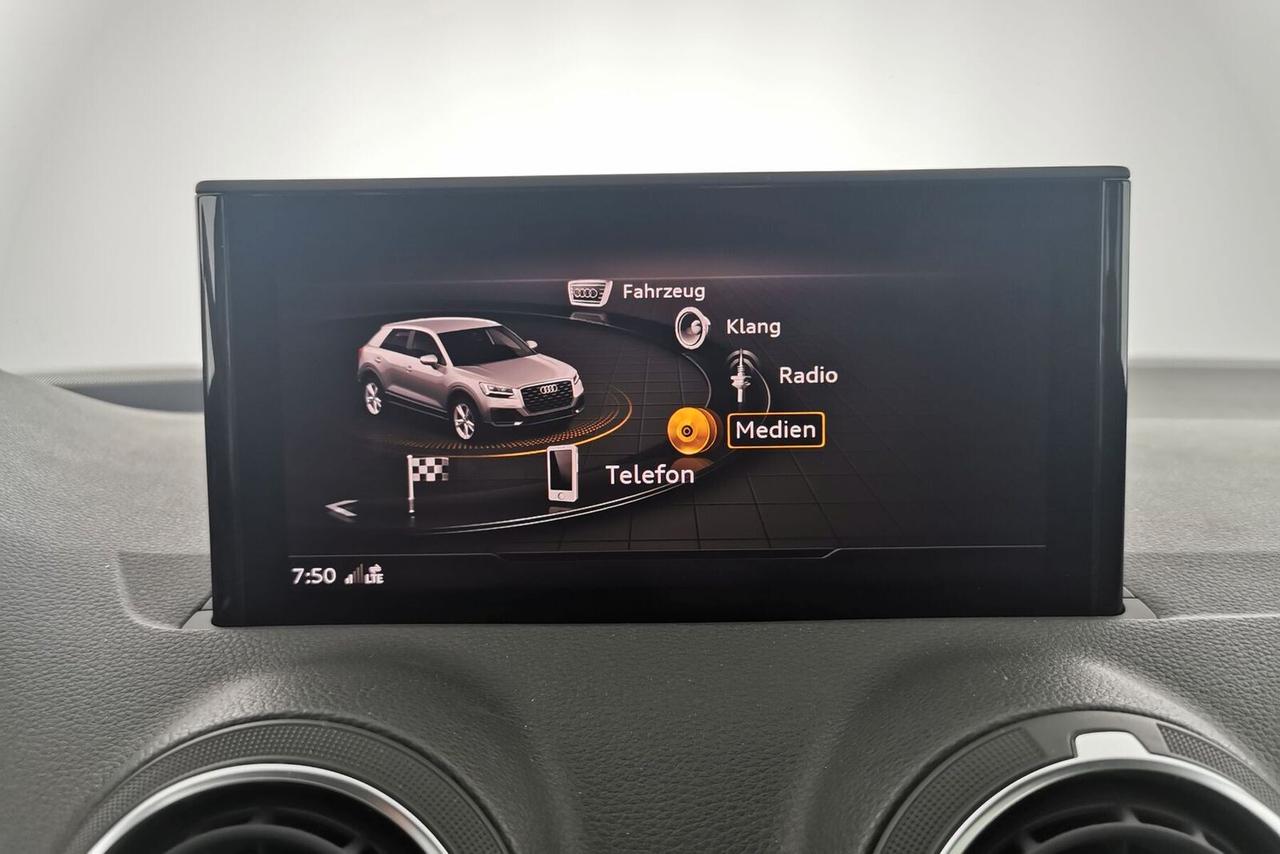 Audi Q2 35 TFSI Admired 150cv Navi Pdc