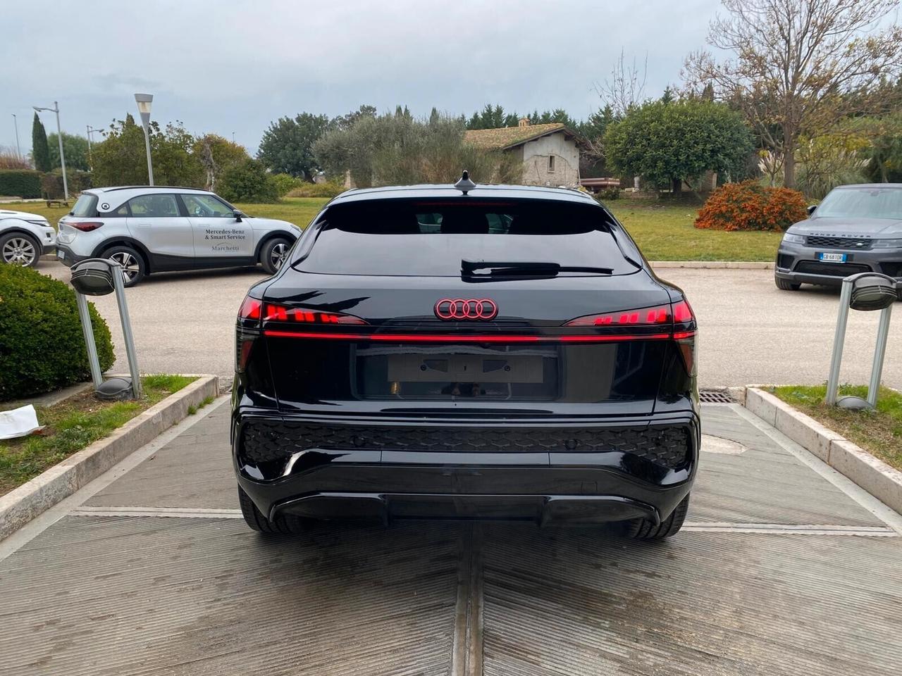 Audi Q3 SPB TDI S tronic line edition 110 kW