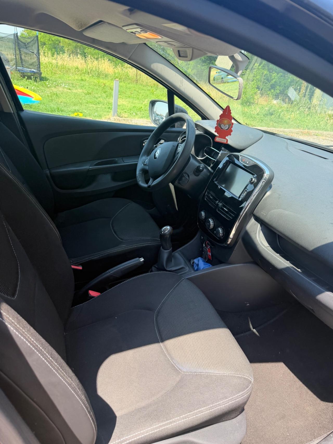 RENAULT CLIO 1.2 GPL LIVE – NEOPATENTATI
