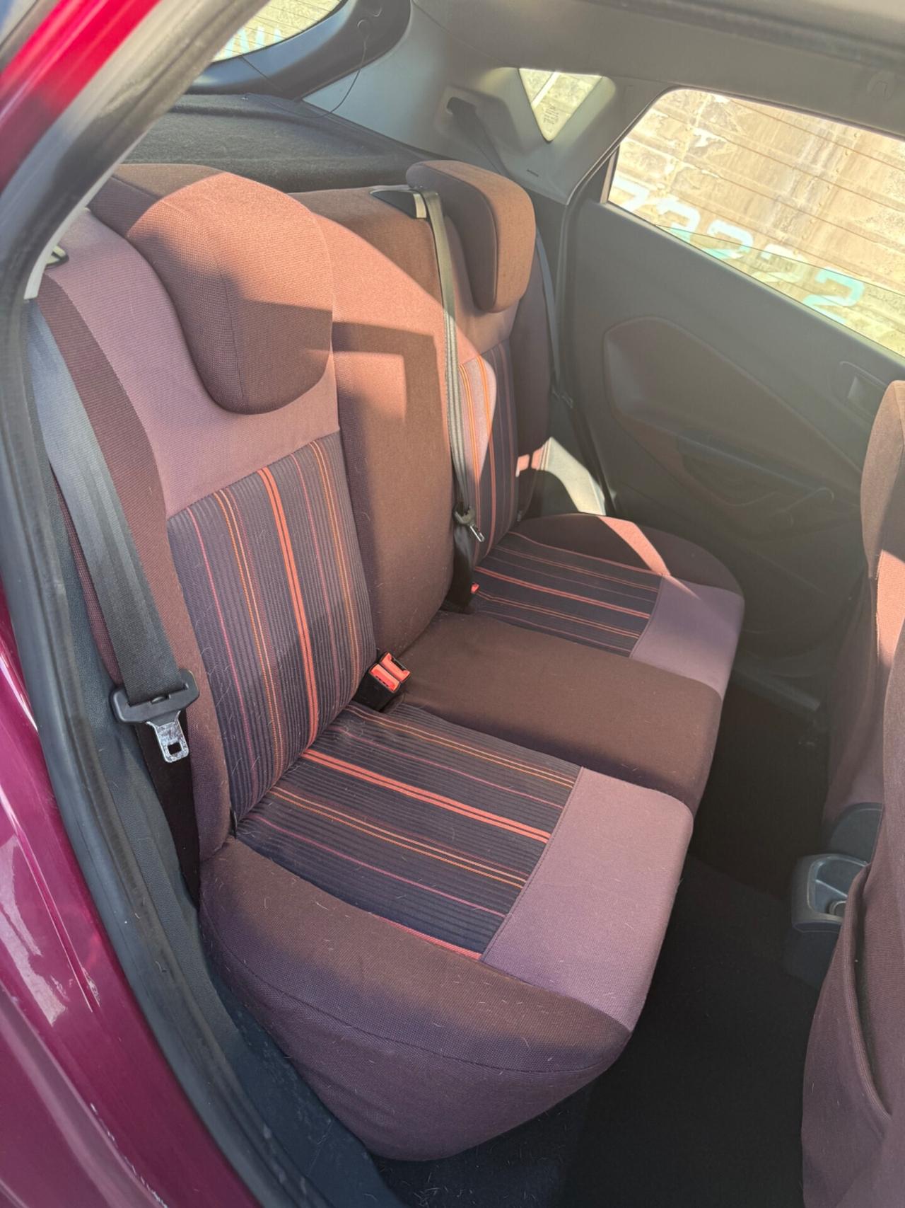Ford fiesta Diesel 1.4 TDCi neopatentati UNIPROPRIETÀ