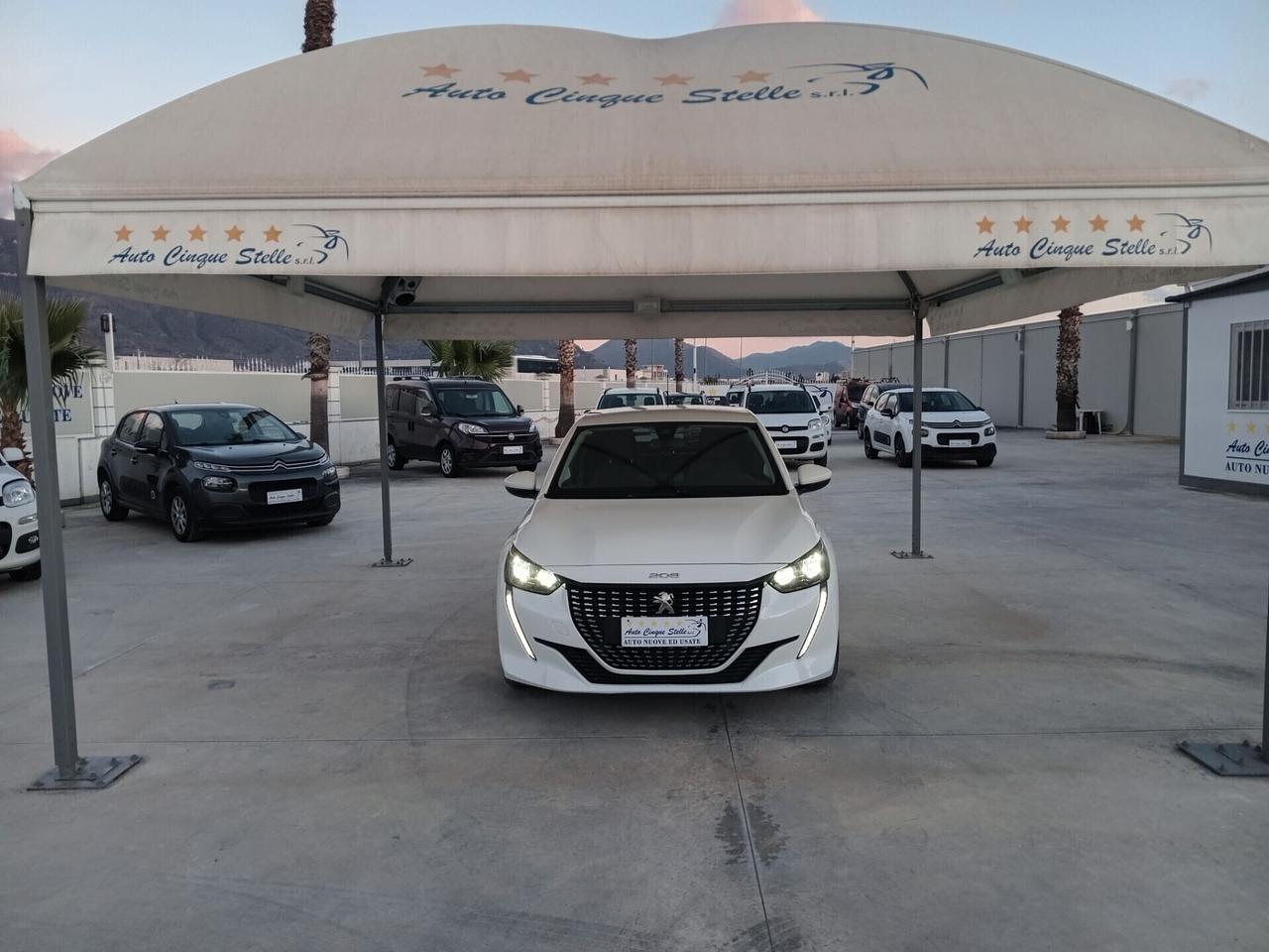 Peugeot 208 BENZ.1.2 C.V 100 AUTOM PER NEO PATENTATI