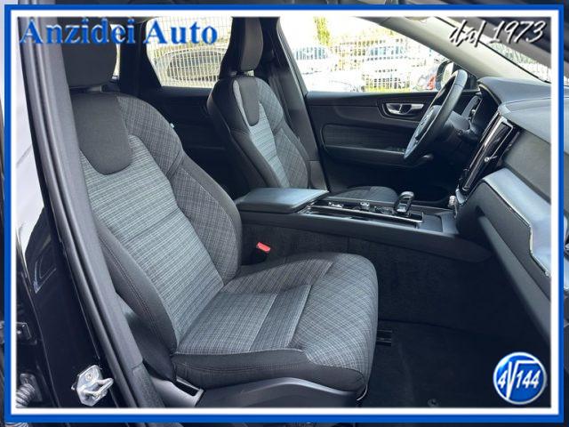 VOLVO XC60 B4 (d) AWD Geartronic Momentum Pro