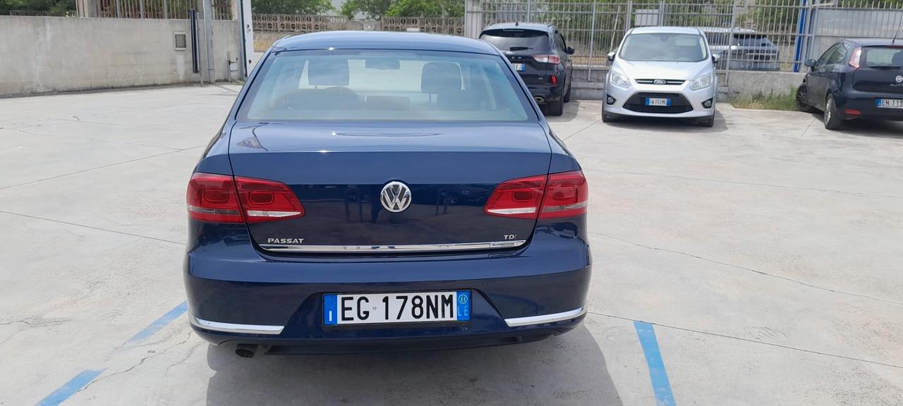 VOLKSWAGEN PASSAT 1.6 105 CV