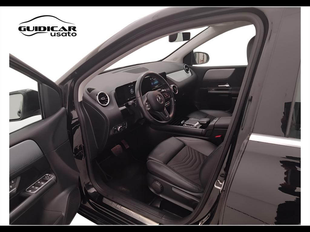 Mercedes-Benz Classe B - W247 2018 - B 180 d Sport auto