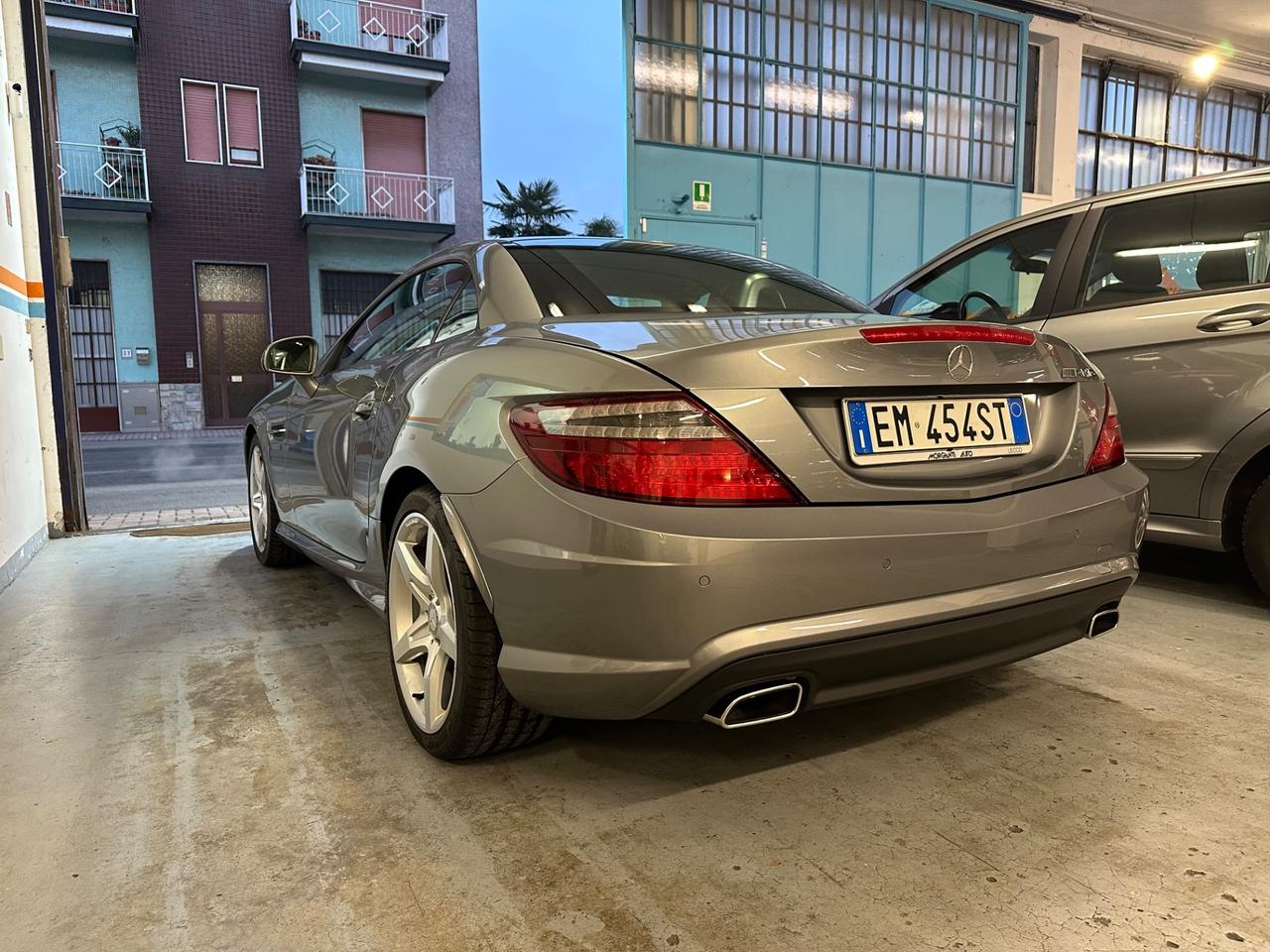 Mercedes-benz SLK 200 Premium - AMG Pack