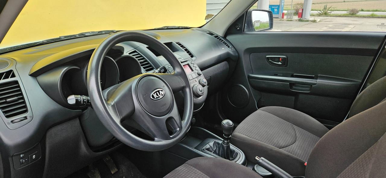 Kia Soul 1.6 CVVT Active
