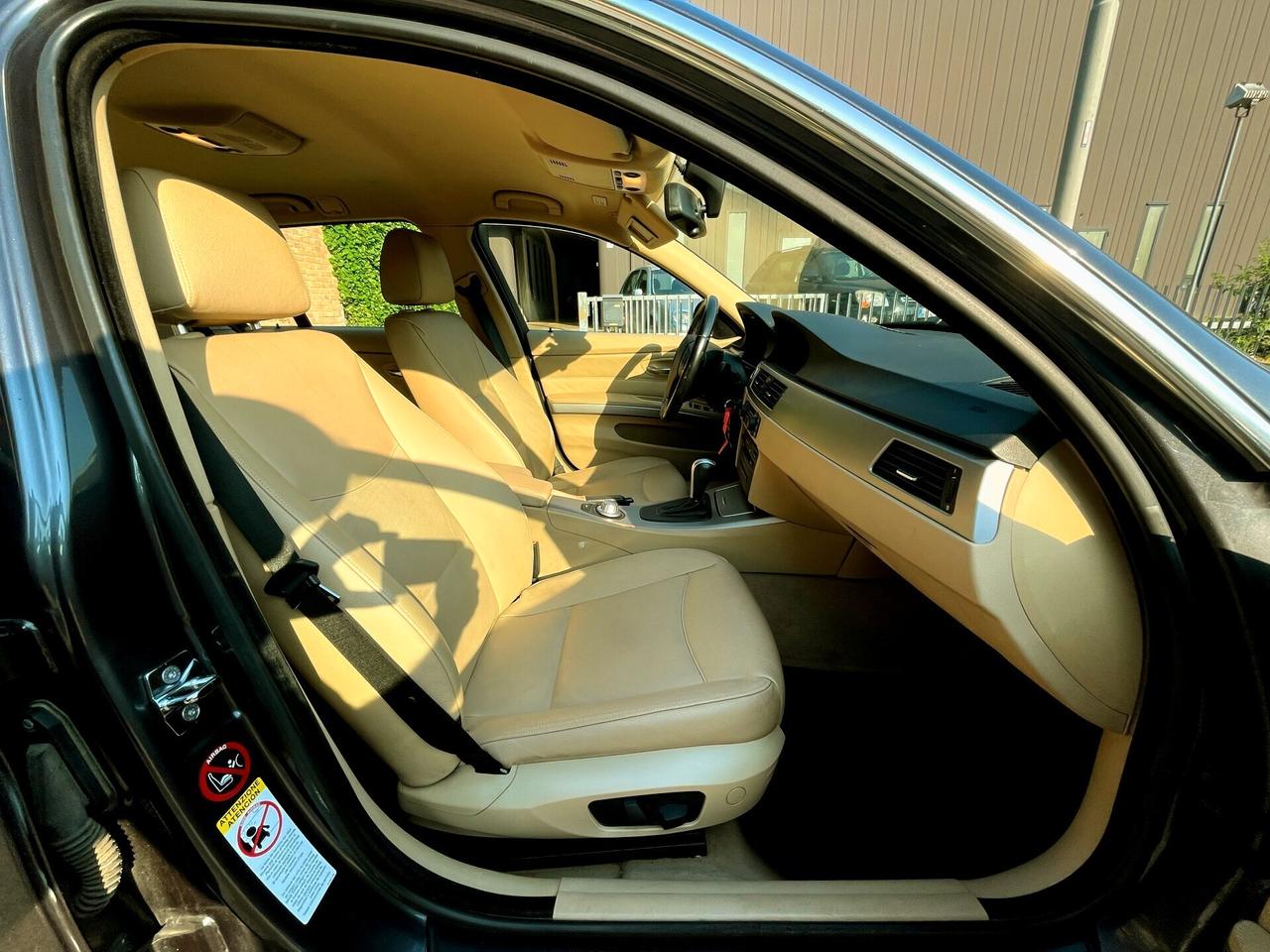 BMW 325 Xi(benz)-137000km-P.Beige,Navi,4x4-2006