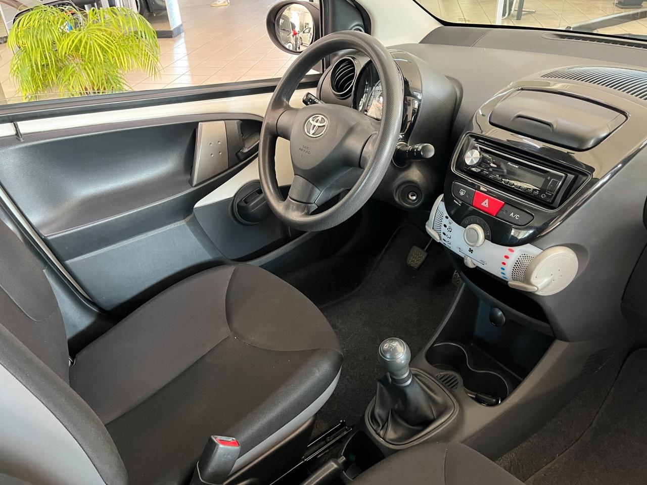 Toyota Aygo 1.0 5 porte EURO5 2014