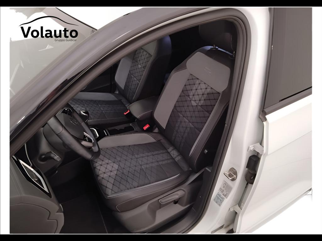VOLKSWAGEN T-Roc 2022 - T-Roc 1.0 tsi R-Line 110cv