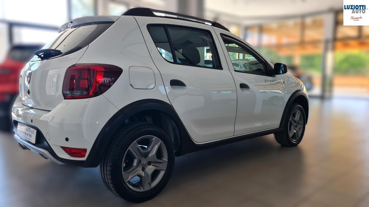 Dacia Sandero STEPWAY Turbo GPL 90CV
