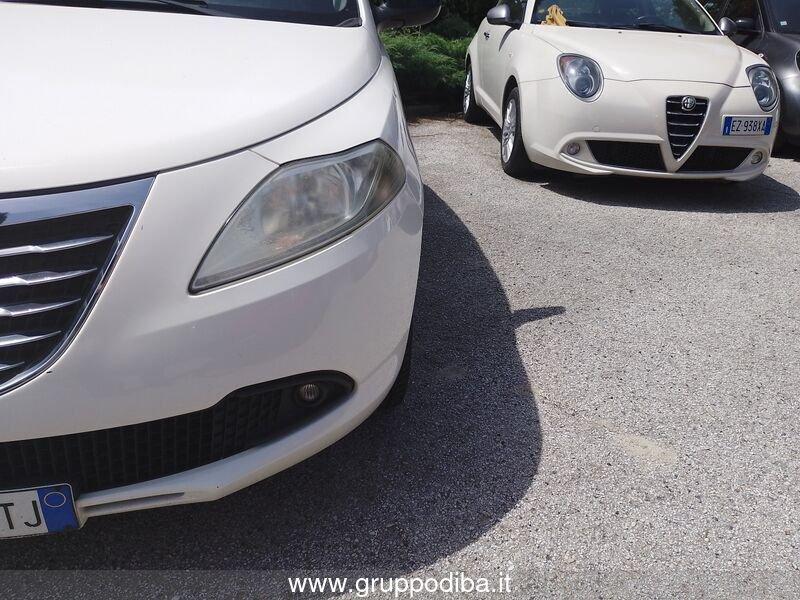 Lancia Ypsilon III 2011 Benzina 1.2 8v Silver s&s 69cv