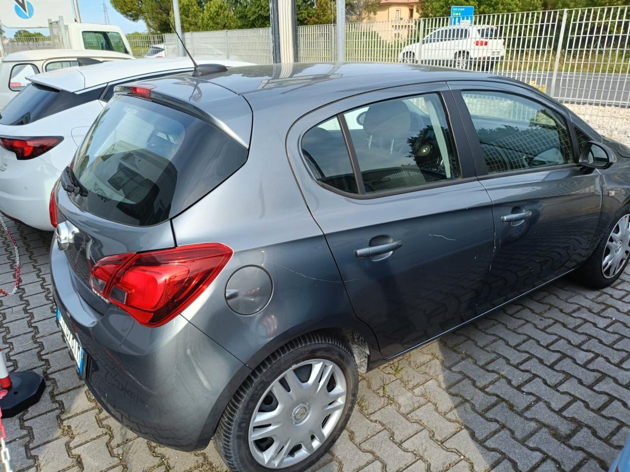 Opel Corsa 1.4 90CV GPL Tech 5 porte Advance