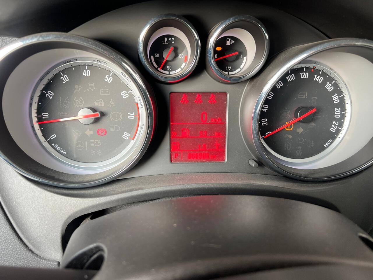 Opel Meriva 1.4 Turbo 120CV Design Edition