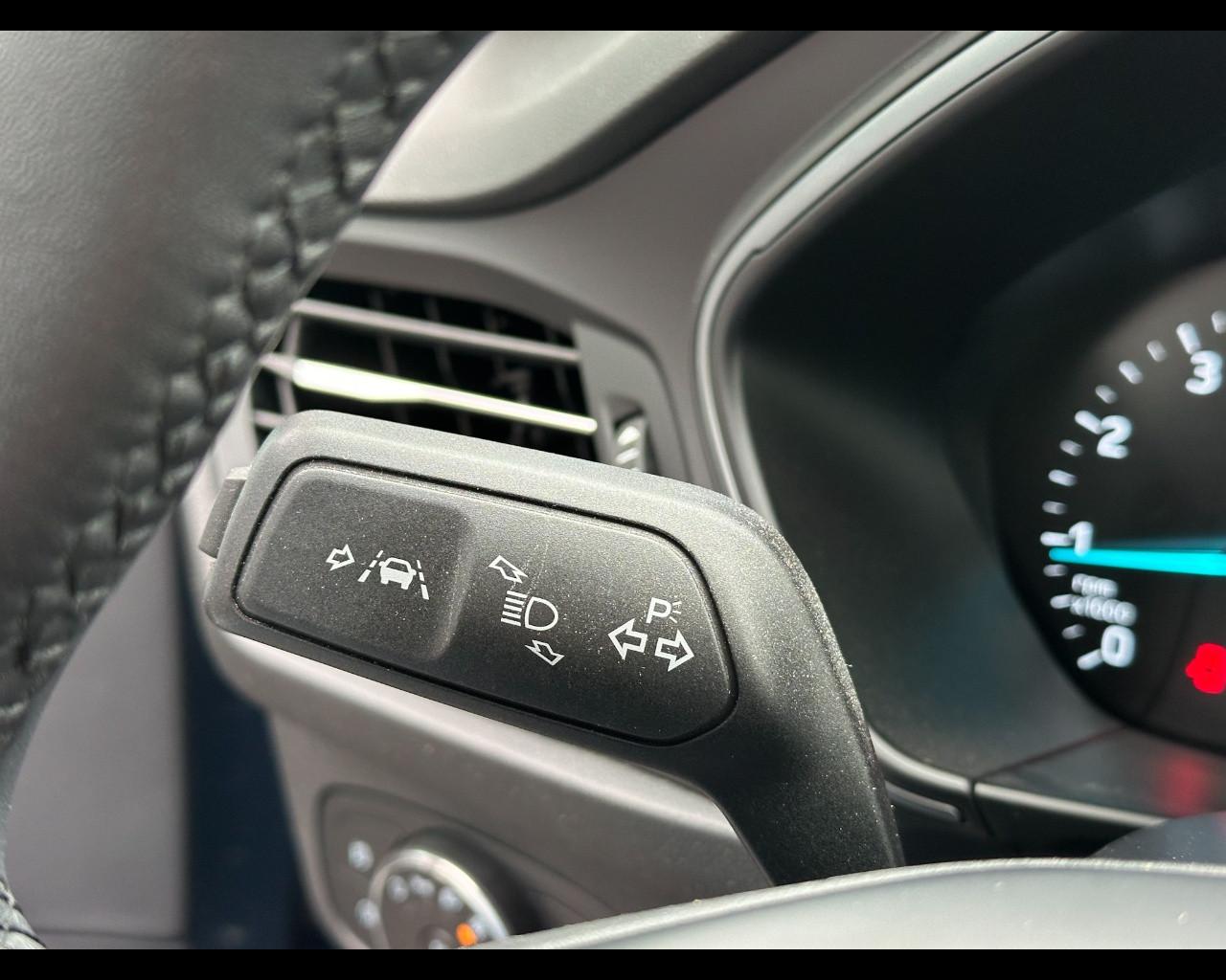 FORD Focus 4ª serie - Focus 1.0 EcoBoost Hybrid 125 CV 5p. Active