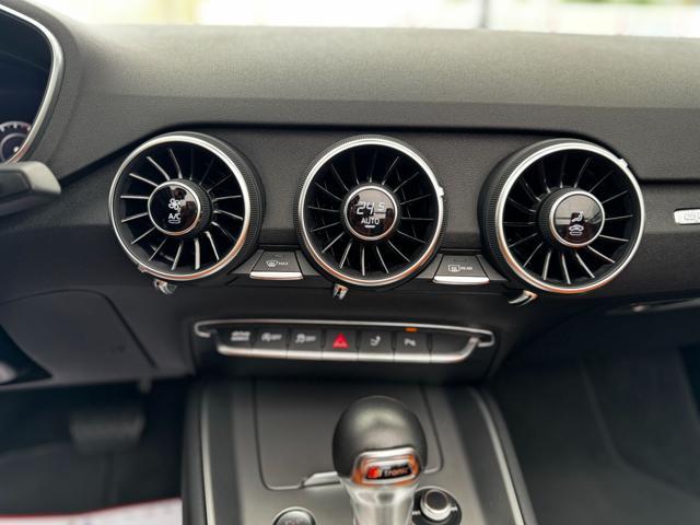 AUDI TT Roadster 2.0 TFSI 230cv Quattro S-Tronic Design