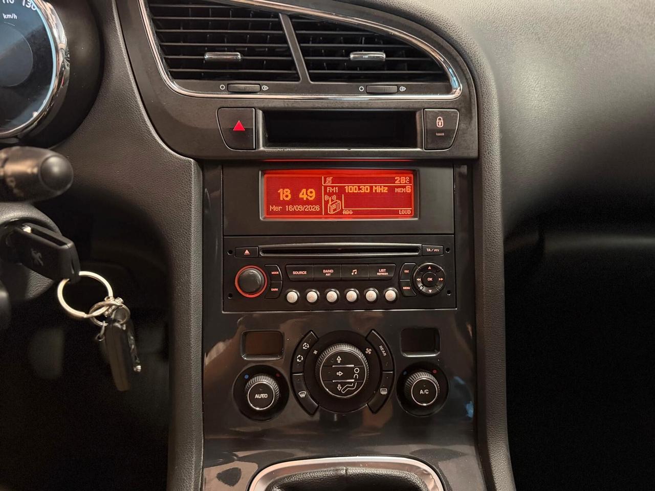 Peugeot 5008 1.6 HDi 112CV Tecno