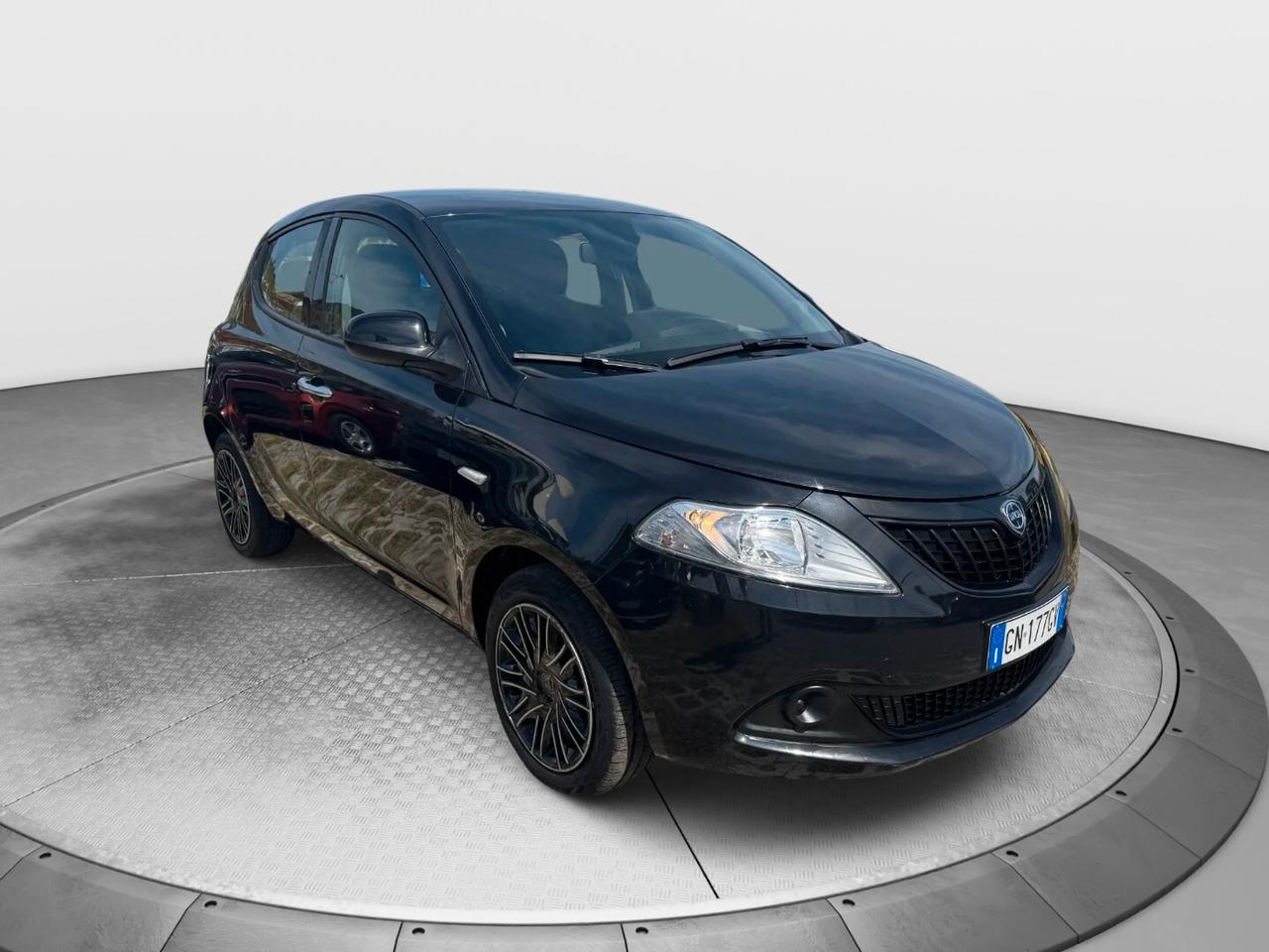 Lancia Ypsilon 1.0 FireFly 5 porte S&S Hybrid Silver Plus