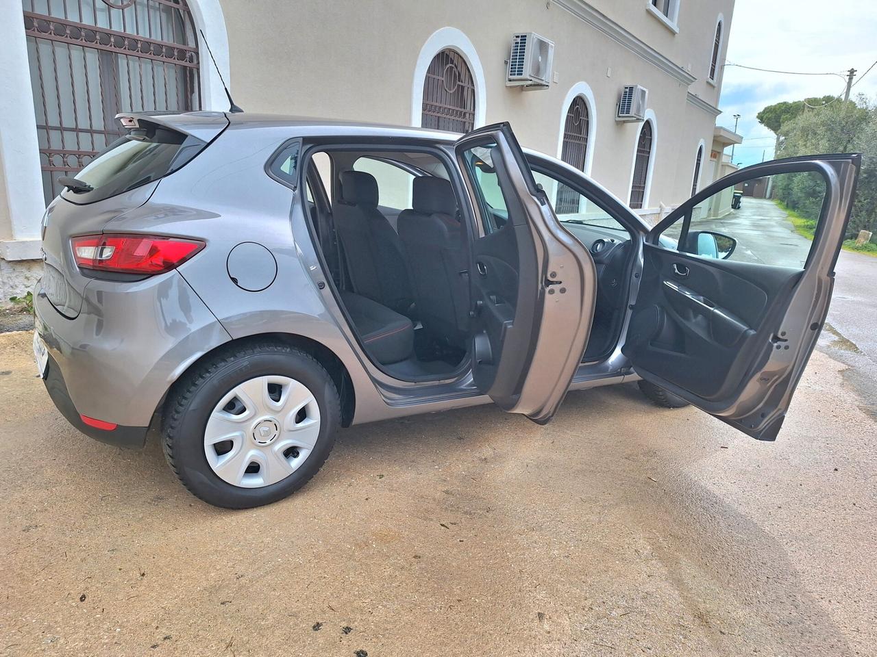 Renault Clio 1.2 BENZINA 5 porte "PERFETTA"