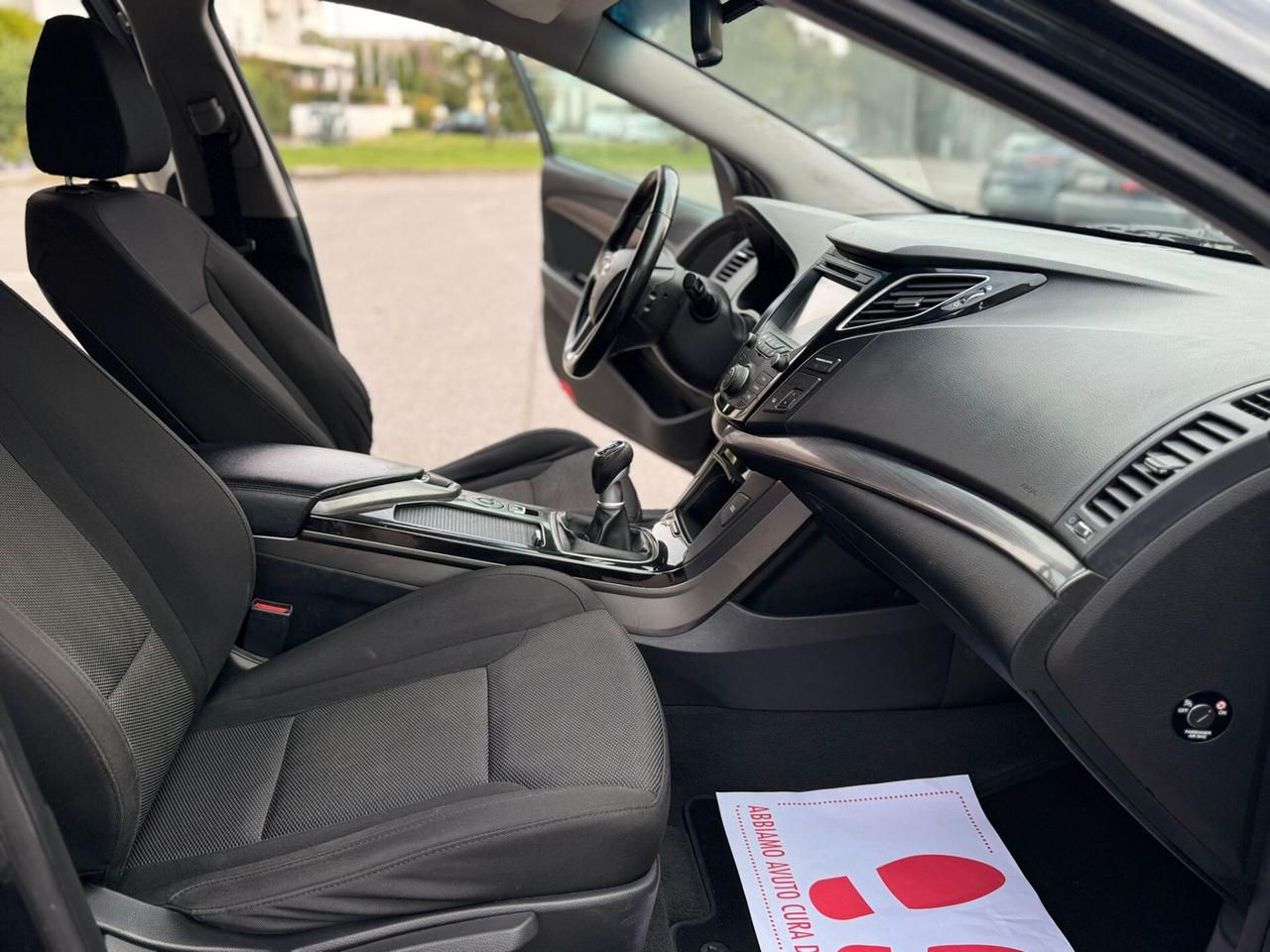 Hyundai i40 La macchina è perfetta di tutto..CELL 320 147 1147 WUATSAPP