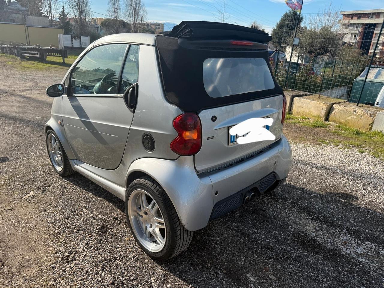 Smart ForTwo 700 cabrio Brabus (55 kW)