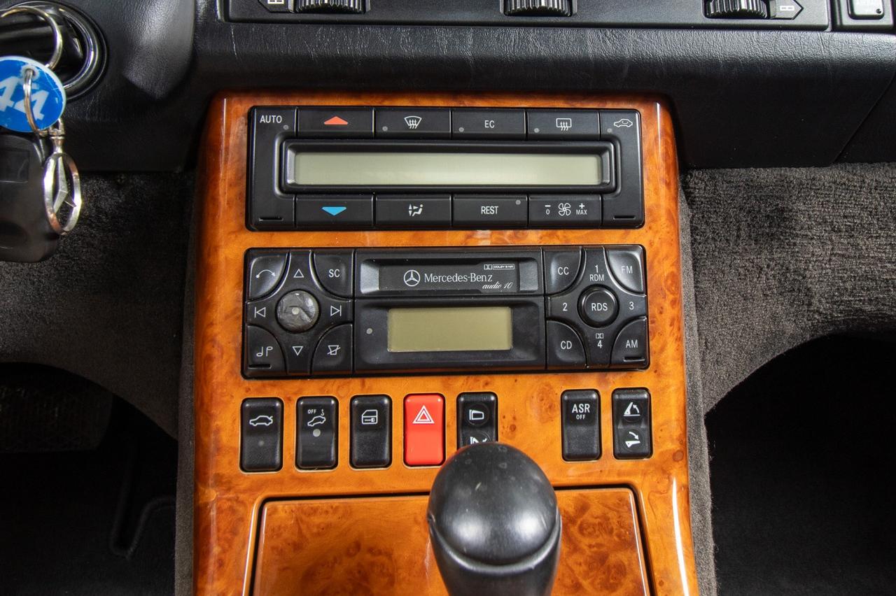Mercedes-Benz SL 320 V6