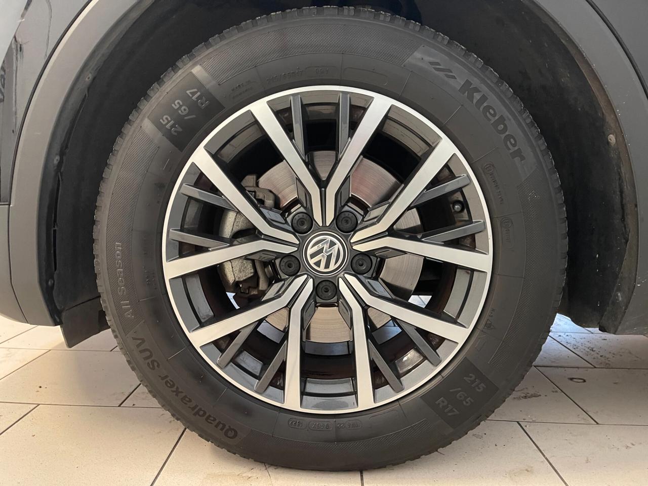 Volkswagen Tiguan Urban 1.6 TDI 115cv-Ok Neopatentati-LEGGI SOTTO