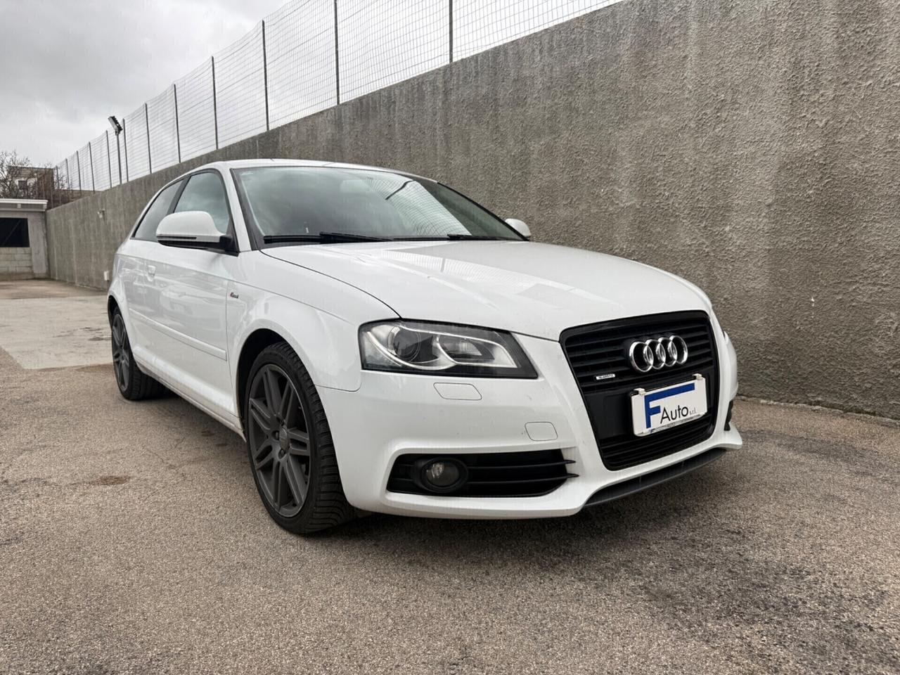 Audi A3 2.0 TDI 170 CV Quattro S-Line,Bluetooth,Climatronic Biz.,ecc.